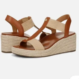 VIONIC(New) Leather Upper Sandals Womens CALERA Wedge Sandal Size 7.5