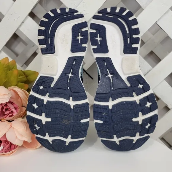 Women's Brooks Ghost 14 Navy Tennis Shoes Size 6.5