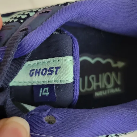 Women's Brooks Ghost 14 Navy Tennis Shoes Size 6.5
