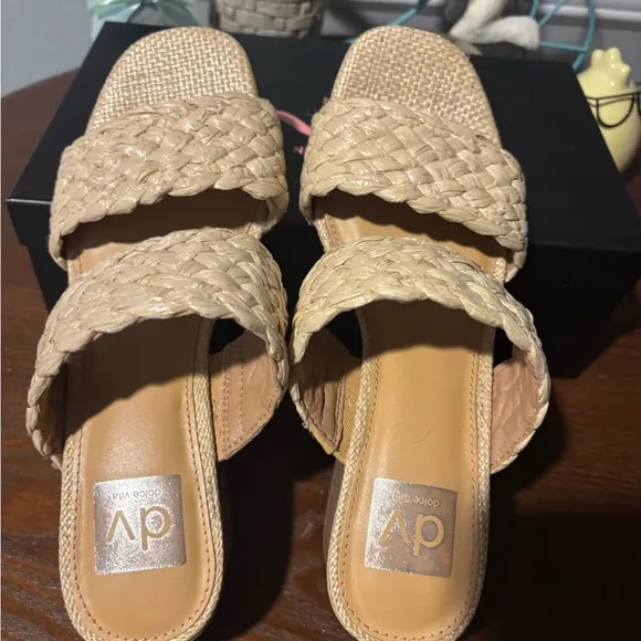 Women’s Dolce Vita Raffia Braided Sandals - Size 7.5 Worn once for 5 hours
