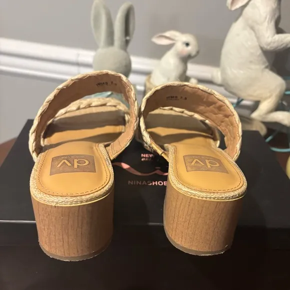 Women’s Dolce Vita Raffia Braided Sandals - Size 7.5 Worn once for 5 hours
