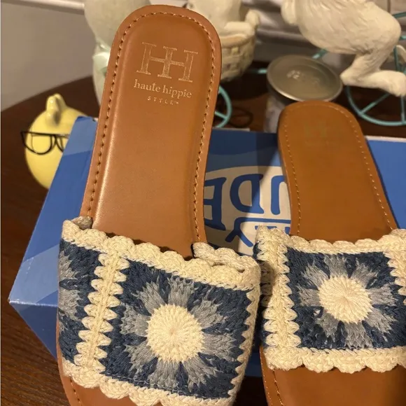 Women's Sandals Brand is Haut Hippie Style  Light Blue &amp; Cream Size 7.5 worn 1x