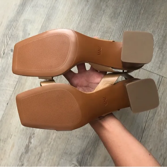 ZARA WIDE HEEL LEATHER SANDALS Brown Size8